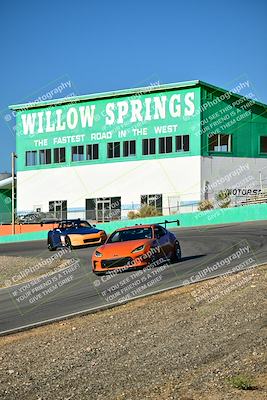 media/Oct-18-2025-Extreme Speed (Sat) [[d6d7e1fef1]]/Group 1 Red/Session 1 (Turn 4)/